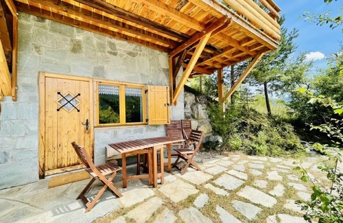 Forville Apartment | Gîte Studio With Terrace Close To The City!
