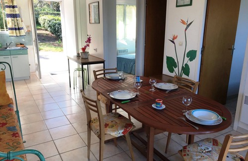 Liausson House | Gîte SURE in Salagou with terrace and garden