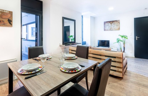 Rodez Apartment | GITE URBAIN LE CÔTÉ COUR - APPARTEMENT T2 AVEC PARKING
