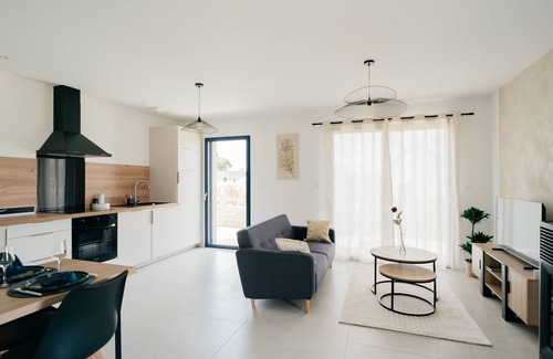 Dol-de-Bretagne House | Gîte with Balneo and Hammam, near Mont Saint Michel and Saint Malo
