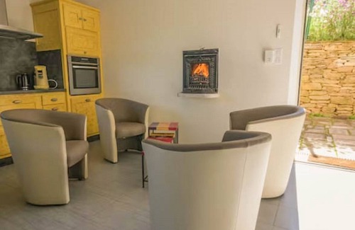 Montclar House | Gite with great views, pool and jacuzzi!