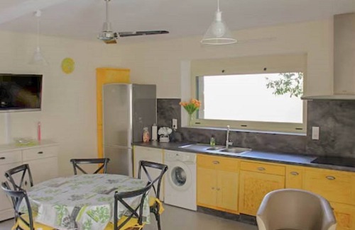 Montclar House | Gite with great views, pool and jacuzzi!