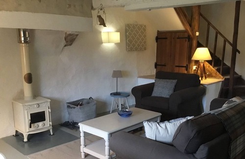 Benest Cottage | Gite With Private Garden And Lovely Views In Tranquil Setting
