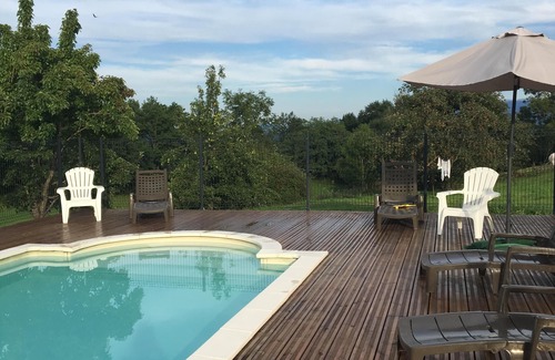 Camarade Cottage | Gîte with swimming pool and view of the Pyrenees
