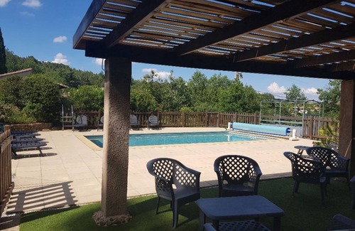Tauriers House | GITES FOR RENT (AIR-CONDITIONED) WITH SWIMMING POOL VILLAGE DE TAURIERS