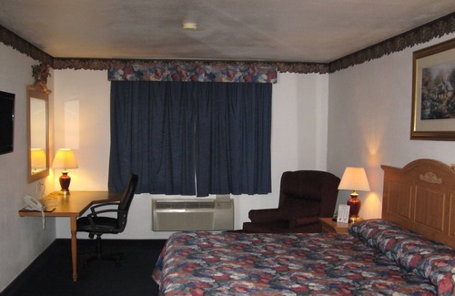 Santa Rita Hotel | Glacier Gateway Plaza