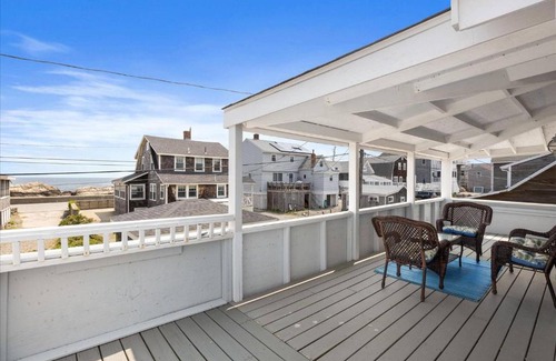 Minot House | Glades Manor: Minot Beach Scituate