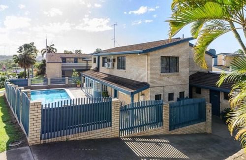 West Gladstone Hotel | Gladstone Palms Motor Inn
