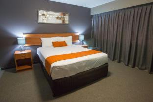 Gladstone Hotel | Gladstone Reef Hotel Motel
