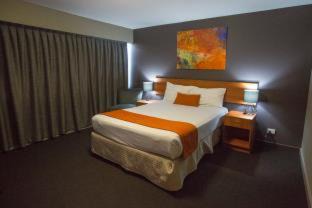 Gladstone Hotel | Gladstone Reef Hotel Motel