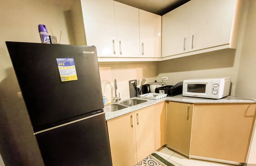 Pinagsama Condo | Glamorous 3BR Suite with Bathtub in Uptown BGC
