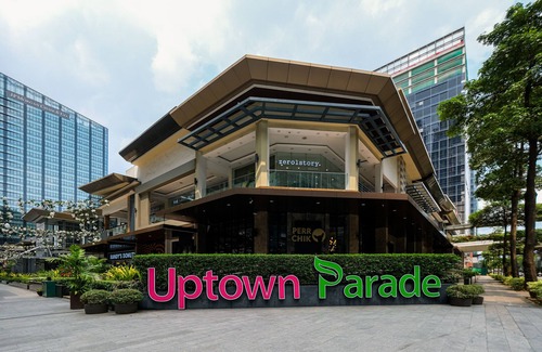 Pinagsama Condo | Glamorous 3BR Suite with Bathtub in Uptown BGC