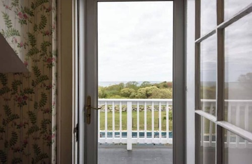 Menemsha House | Glamorous Chilmark Home w/Ocean Views & Pool, Brand new deck, Refurbished bthrm