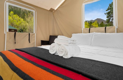 Poudre Park House | Glamp 4- Mule Deer