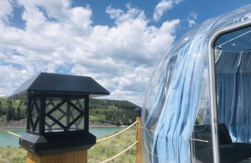 Ghost Lake RV Rental | Glamping domes 4 with lake views