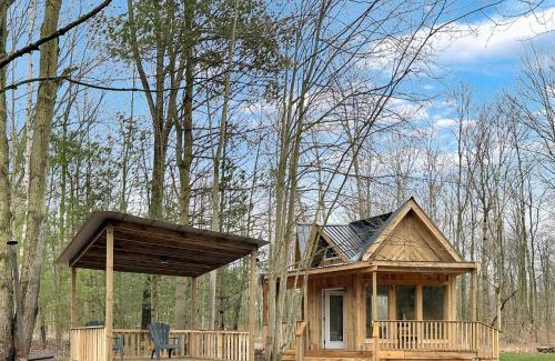 Langton House | Glamping Forest Hideaway Hike-grill-stargaze