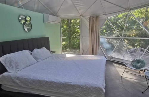 Chilamate Bed & Breakfast | Glamping surrounded by nature and fauna.