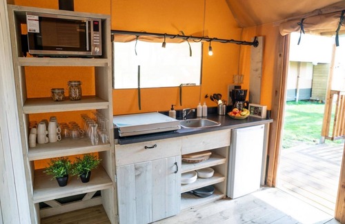 Lathum House | Glamping Tent by Lake De Rhederlaag