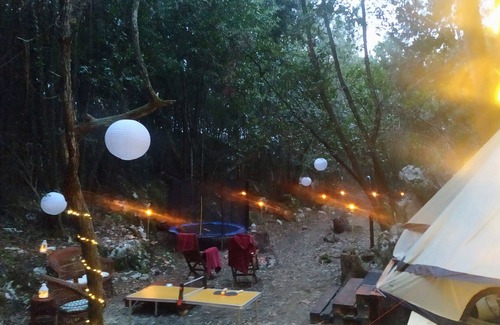 Ruiloba Apartment | Glamping tent in forest by the sea
