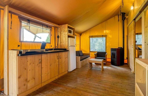 Signy-lAbbaye Apartment | Glamping Tent in the Ardennes