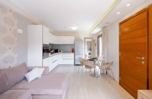 Daratsos Apartment | Glaros Casa - Garden near Beach w. Parking & EV