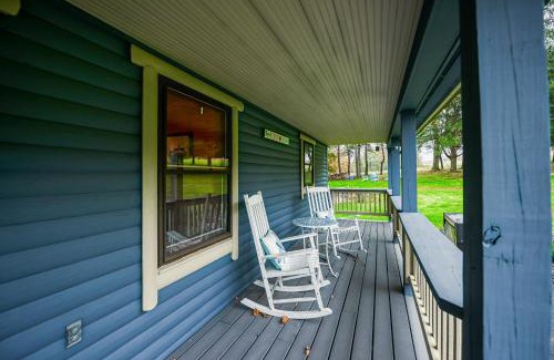 McHenry House | Gleanings Pond