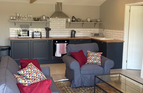 Bourton House | Glebe Barn - heart of the Cotswolds