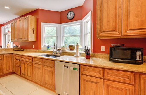 Town of Lumberland House | Glen Spey Home w/Grill ~ 5 Mi to Delaware River
