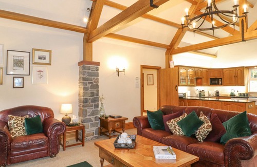 Dunscore Cottage | GLEN VIEW, pet friendly, character holiday cottage in Dumfries