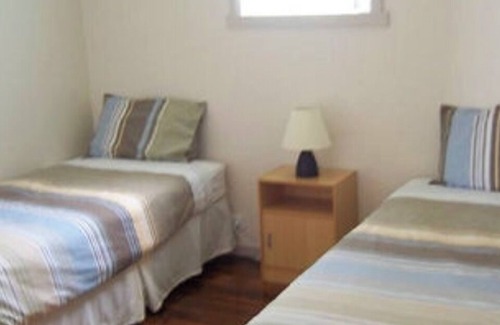 Strahan Apartment | Glenaire apartments at Pontifex