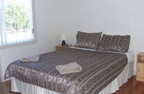 Strahan Apartment | Glenaire apartments at Pontifex