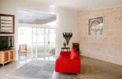 Kuitpo Villa | Glenberrie Place ECO Retreat