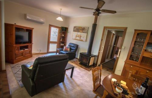 Wall Flat Apartment | Glenlee Cottage