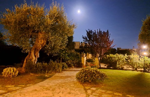 L'Assunta Villa | Glicine (4 pax) in villa PUGLIESE (10 pax): RELAX ONLY 900 M TO THE BEACH