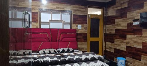 Srinagar House | Global Albaik Holidays