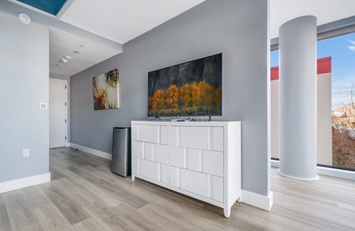 Port Morris Apartment | Global Luxury Suites at The Arches