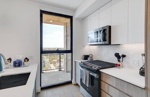 Evans Churchill Apartment | Global Luxury Suites at Downtown Phoenix