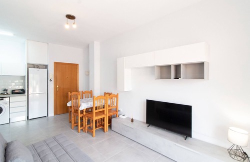 Canet de Berenguer Apartment | Global Properties: Apartment with large terrace on Canet beach