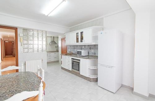 Port de Sagunt Apartment | Global Properties, Apartamento centrico en Puerto de Sagunto para 5 personas