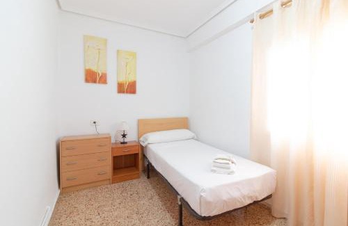 Port de Sagunt Apartment | Global Properties, Apartamento centrico en Puerto de Sagunto para 5 personas