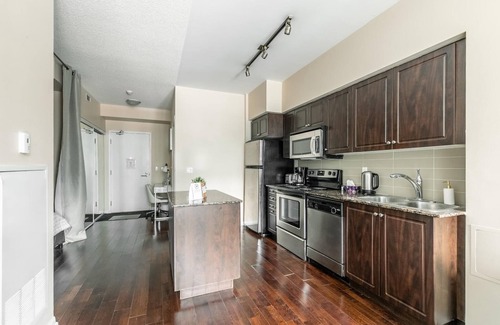Fort York Condo | GLOBALSTAY. Modern Bright 1Br+DEN Unit in Downtown