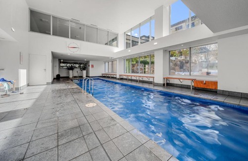 City West Apartment | Glorious Central Canberra 1-Bed with Pool & Sauna