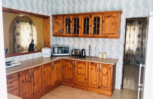 Brusubi House | Charming 2-Bed House in Brusubi