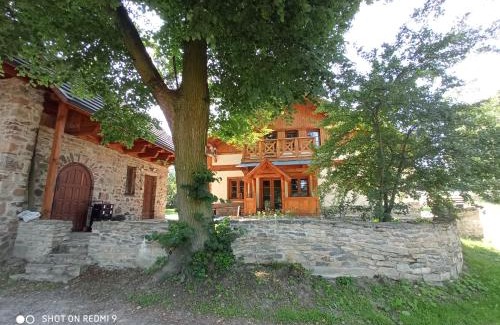 gmina Wasniow House | Gniazdo w Parku
