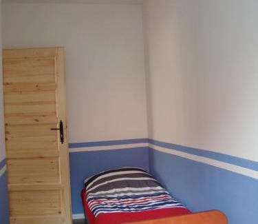 Bemowo House | Gościniec filmowy - prywatny dom rodzinny