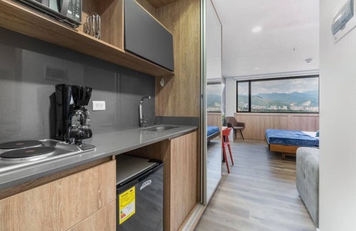 La Aguacatala Apartment | Go Living 1218 · Modern Loft Apt near Milla de Oro AC by HOUSY HOST