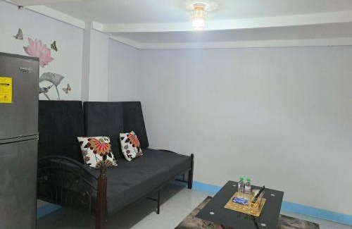 Olongapo House | Go-Vitug Apartell, 2-8 pax, AC, Netflix, Parking