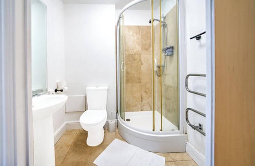 Quedgeley Hotel | GO2 Gloucester Hotel by OYO