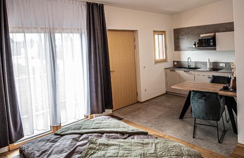 Horitschon Apartment | Gober & Freinbichler Weine von Hand