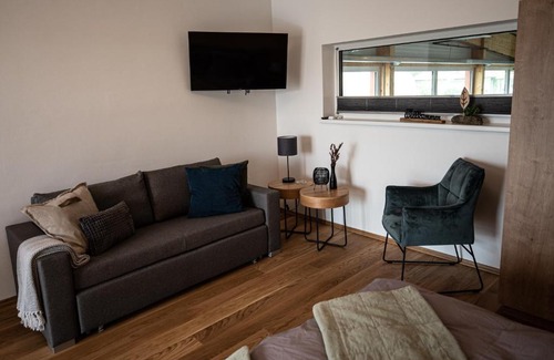 Horitschon Apartment | Gober & Freinbichler Weine von Hand